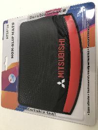 Коврик на панель плоский 180*140мм, Черный, широкая красная полоса, надпись MMC