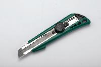 Нож канцелярский с лезвием 18*100*0.5 мм 8 секций  93429  SATA  