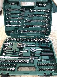 Инструмент 1/4",1/2" ( 82 предмета) кейс , к-т