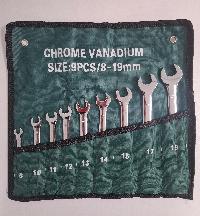 Ключи рожково-накидные (  9 предметов) 8,10-15,17,19 мм, в тканевом чехле, к-т