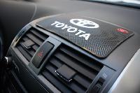 Коврик на панель плоский 260*130 мм black TOYOTA