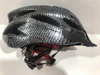 Шлем велосипедный вентилируемый взрослый с фонарем, карбон