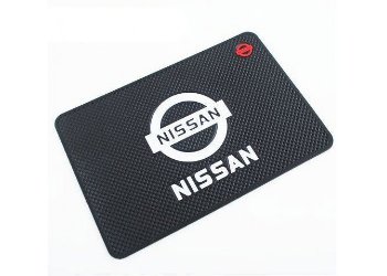 Коврик на панель плоский 260*130 мм black NISSAN
