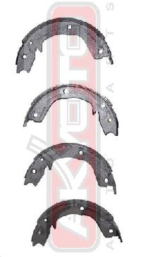 FN-0626 Колодки тормозные барабанные AKYOTO AKS-2004 MMC Pajero III/Pajero Sport 2.5TD.3.2TD RR