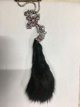 Подвеска салонная ХВОСТ (норка) Черная, Крест/стразы, серебро, шт.    556-BK/ 010