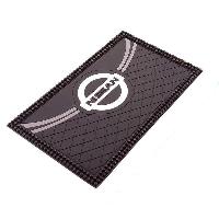 Коврик на панель плоский 230*135 мм черный, волна, с эмблемой Nissan HX-40  SKYWAY    (1/50)