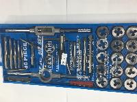 Метчики и плашки (набор  40 предметов) ложемент, к-т   арт.19352-95