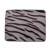 Коврик на панель плоский 180*140мм, принт ЗЕБРА, серо-черный SKYWAY S00401025