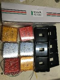 Фонарь задний диодный 12-80V 36 SMD красный, желтый, белый (2 шт), к-т  SQ-B-095/ 109