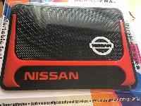 Коврик на панель плоский 180*130мм, Черный, Н-тип, надпись NISSAN