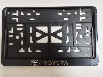 Рамка номера квадратная 290*170, пластик с защелкой черная, надпись TOYOTA серебро