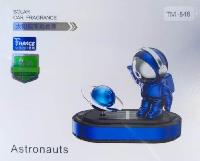 Ароматизатор на панель с солнечной батареей TM-848 Космонавт с планетой, Зеленый