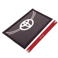 Коврик на панель плоский 230*135 мм черный с волной Toyota HX-40