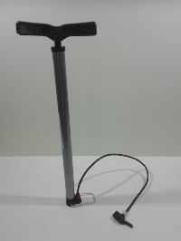 Насос ручной без манометра черный, откидная ножка, зажим пластик, пластиковая ручка  НР-01