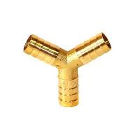 Штуцер металл под хомуты елочка тройник Y-образный,  6 мм 