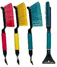 Щетка для снега со скребком, пластиковая ручка 42см, теплое покрытие, Black&Blue (В1004) (уп12шт)