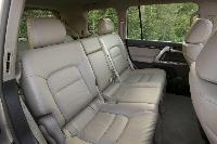 Чехлы модельные кожа Toyota LAND CRUISER 200 ,без канта,комб.серый ( LC Super 2008-11 Grey DS), к-т