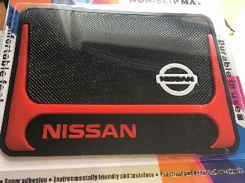 Коврик на панель плоский 180*130мм, Черный, Н-тип, надпись NISSAN