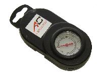 Манометр шин стрелочный, круглый пластиковый корпус, 4.5 Атм,черный пенал SG14-В/14-2 (1/40)