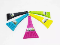 Скребок c пластиковым лезвием 18 см  SAPHIRE (уп 24шт) 