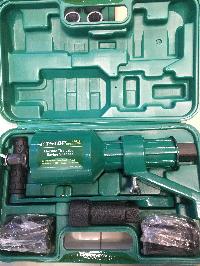 Редуктор для колесных гаек (гайковерт ручной) 2 режима (Головка 32, 33мм), кейс   T239 (23014) TSTOP