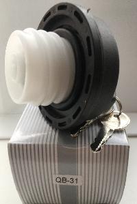 Крышка бака топливного пластмассовая с резьбой  38 мм,с замком  QB-31