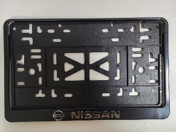 Рамка номера квадратная 290*170, пластик с защелкой черная, надпись NISSAN серебро