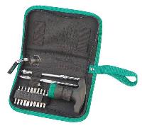 Отвертка с рукояткой храповой 1/4" ( 24 предмета) Т-образная,биты, удтинители, пенал, к-т 09341 SATA