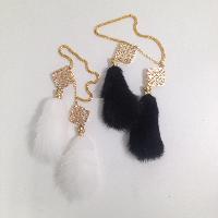 Подвеска салонная двойная ХВОСТ (норка) Черная, Ромб/кристаллы, золото, шт.    342-BK