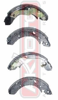 FN-11158 Колодки тормозные барабанные AKYOTO AKS-11158 Hyundai Elantra/MMC Challenger 08~RR