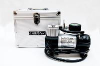 Компрессор ТАЙФУН 408EG, 12V, штекер, 35 л/мин, съемный электрон. манометр, диодн. фонарь, кейс(1/4)