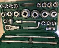 Головки торцевые 3/4" 12 гран (набор 26 предметов) кейс пластик    T56 (09042) TSTOP