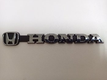 Шильдик металлопластик HONDA + эмблема, серебро 