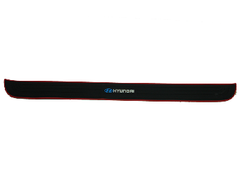 Накладка зоны погрузки багажника на бампер черная, надпись HYUNDAI красная (3M скотч в к-те)