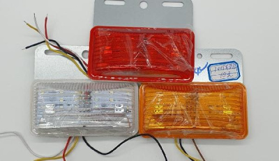 Фонарь габаритный 24V  70*120мм, арт 7001, красный, шт    (уп 2 шт)