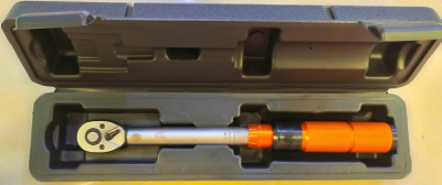 Ключ динамометрический 3/8" 10-60 Нм  (TM-12060)