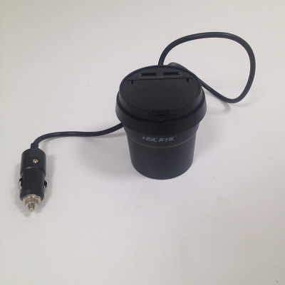 Пепельница-стакан пластик, синяя подсветка крышки, разветвитель USB 3.1A 12/24V ,черная  HSC YC-29