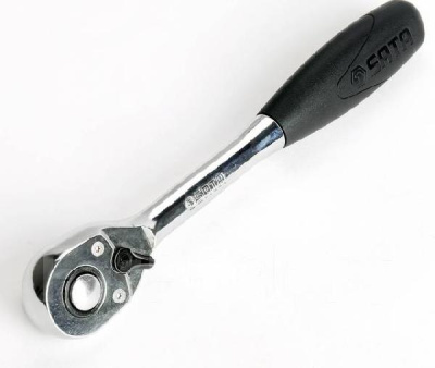 13901 SATA Рукоятка с храповиком (трещетка) 1/2" обрезиненная ручка L250 мм (1/4)