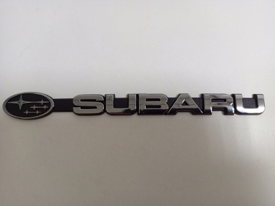 Шильдик металлопластик SUBARU + эмблема, серебро 