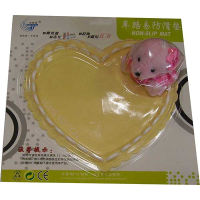 Коврик на панель ванночка 175*160 форма Сердце , кремовый, игрушка Мишка розовый
