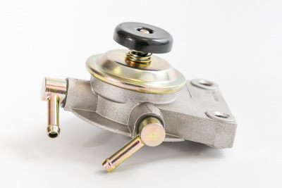 Насос подкачки топливного фильтра DH 008 (~2L/3L, TOYOTA) (2330154460), шт.  (уп 30 шт) ~DH005