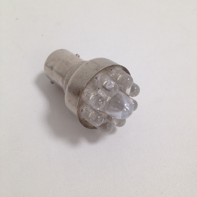 Светодиод T25/5 12V WHITE  9LED  BAY15d (Маяк) (12T25/5-W 9LED) двухконтактный