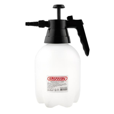 Опрыскиватель (распылитель помповый) 1,5 л с помпой SKYWAY S11403002